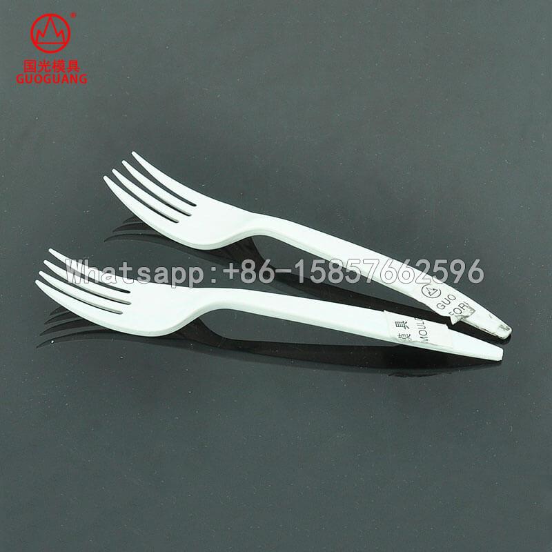 china professional fork mould manufacture